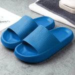 -50 % · OFFRE LIMITÉE · PlushFoot™ · Glissez dans un confort absolu