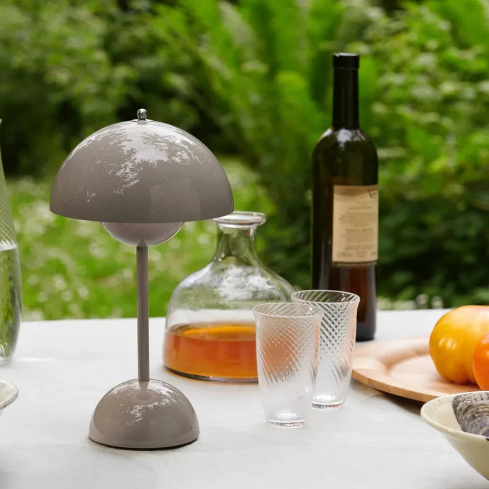 -50 % · OFFRE LIMITÉE · GleamFlex™ · Lampe de table LED élégante à intensité réglable