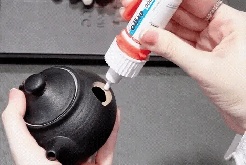 -50 % · OFFRE LIMITÉE · BondMaster™ · Superglue ultra-résistante pour un collage de précision
