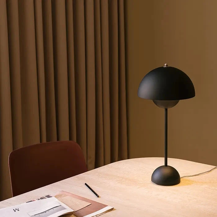 -50 % · OFFRE LIMITÉE · GleamFlex™ · Lampe de table LED élégante à intensité réglable