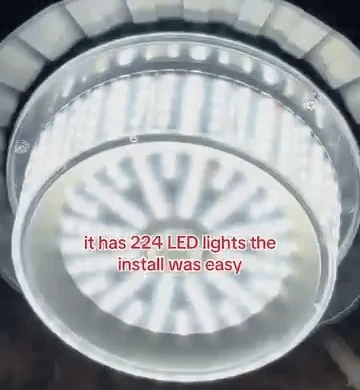 50 % DE REMISE TEMPORAIRE  GlowMotion™ - Lampe solaire à 224 LED