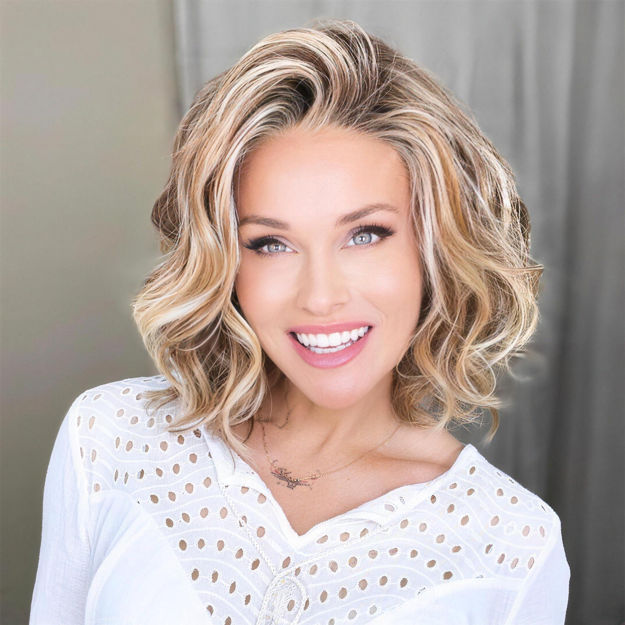 -50 % · OFFRE LIMITÉE · Blonde Bob™ · Perruque courte bouclée