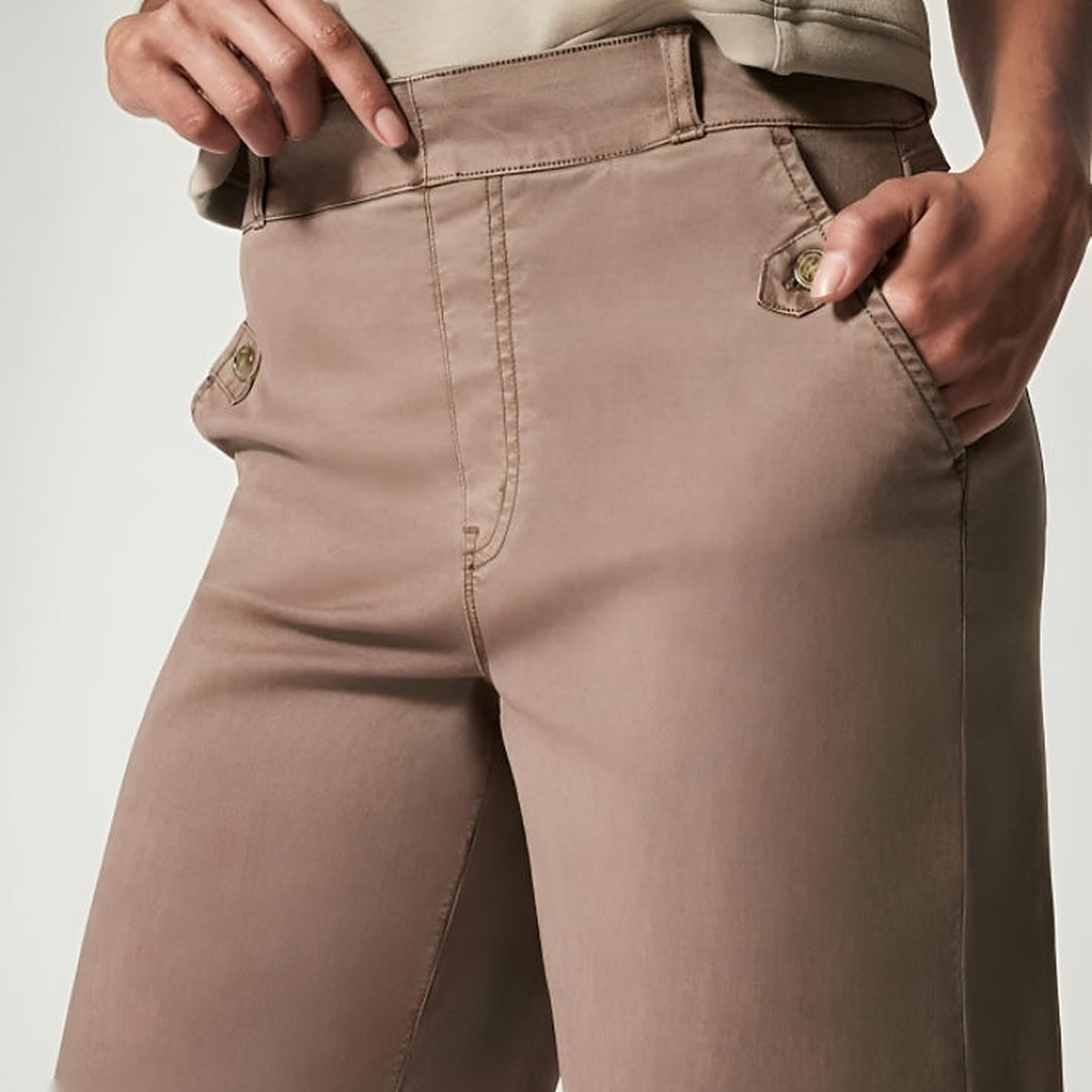 -50 % · OFFRE LIMITÉE · Talia™ · Des pantalons qui allient style et confort !