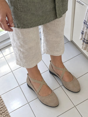 Photo cliente : ballerines Avela kaki dans la cuisine