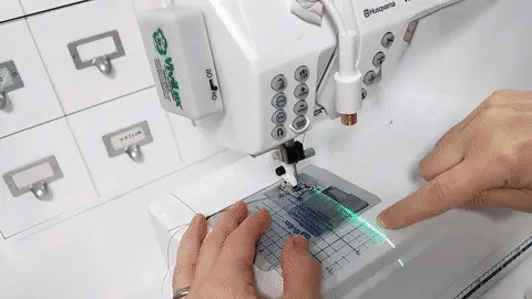 -50 % · OFFRE LIMITÉE · QuiltPerfect™ · Guide de couture laser