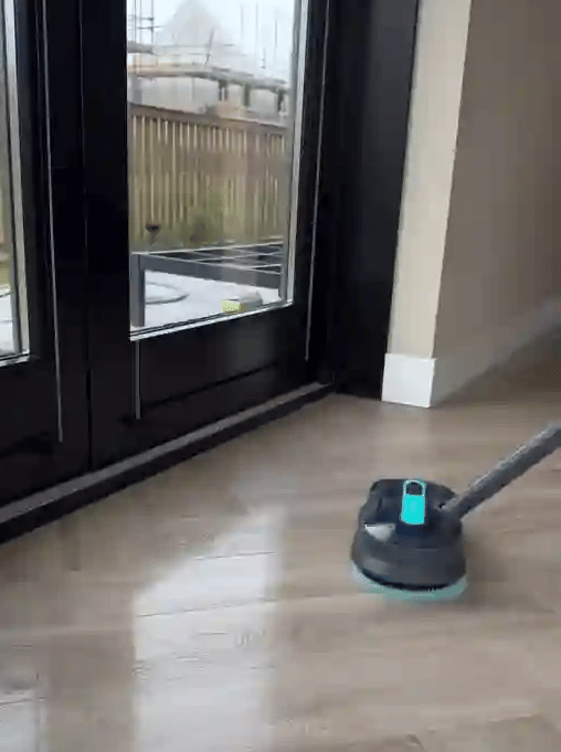 50 % DE REMISE TEMPORAIRE  SprayMop™ - Swift Sweep