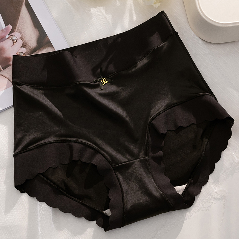 2+1 OFFERT · AUJOURD'HUI · SureComfort™ · Culotte gynécologique en soie antibactérienne