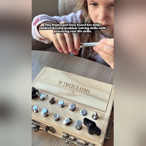 -50 % · OFFRE LIMITÉE · LockLearn™ · Coffret Montessori de vissage et serrures